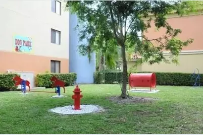 9517  Fontainebleau Blvd, Unit #521-324, Miami, FL 33172 - Photo 15