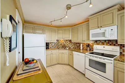 111 N Pompano Beach Blvd, Unit #1213, Pompano Beach, FL 33062 - Photo 15