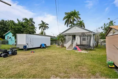708 NW 15th St, Homestead, FL 33030 - Photo 27