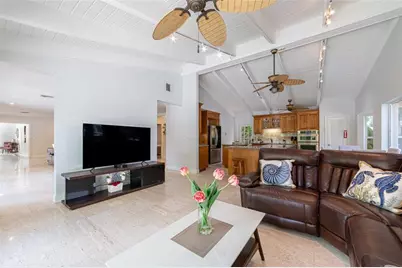 2519  Barcelona Dr, Fort Lauderdale, FL 33301 - Photo 13