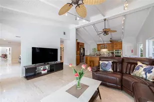 2519 Barcelona Dr, Fort Lauderdale, FL 33301 - Photo 13