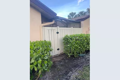 2627 N Carambola Cir N.#1713, Pompano Beach, FL 33066 - Photo 3