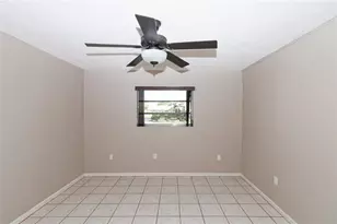 3891 NW 78th Ave, Davie, FL 33024 - Photo 9