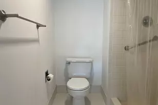 13700 SW 11th St, Pembroke Pines, FL 33027 - Photo 11