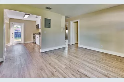 5208 NE 2nd Ave, Oakland Park, FL 33334 - Photo 11