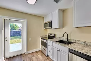 5208 NE 2nd Ave, Oakland Park, FL 33334 - Photo 15