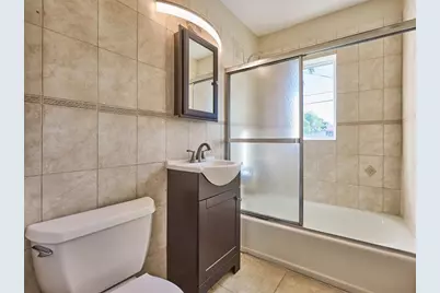 5208 NE 2nd Ave, Oakland Park, FL 33334 - Photo 23