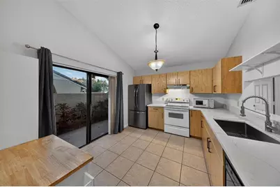 489  Hardwood Pl, Unit #489, Boca Raton, FL 33431 - Photo 9