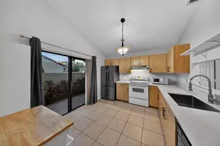 489 Hardwood Pl, Boca Raton, FL 33431 - Photo 9