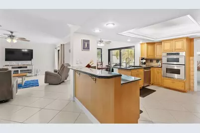 5570 NE 26 Ave, Fort Lauderdale, FL 33308 - Photo 11