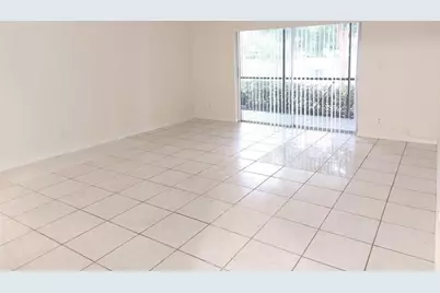 409  Gardens Dr, Unit #104, Pompano Beach, FL 33069 - Photo 3