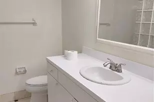 409 Gardens Dr, Pompano Beach, FL 33069 - Photo 9