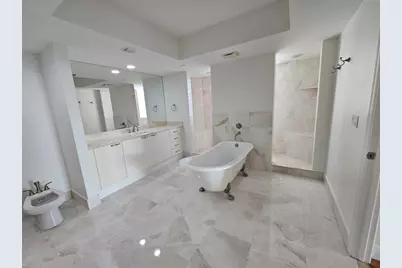 3301 NE 183rd St, Unit #1609, Aventura, FL 33160 - Photo 17