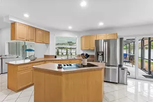 9671 NW 51st St, Coral Springs, FL 33076 - Photo 3