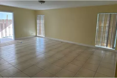 7013 NW 63rd Ct, Tamarac, FL 33321 - Photo 3