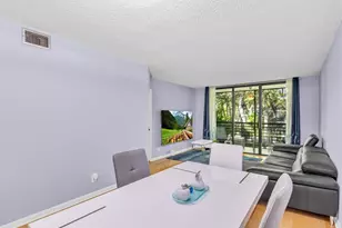 7579 NW 79th Ave, Tamarac, FL 33321 - Photo 15