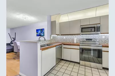 7579 NW 79th Ave, Unit #204, Tamarac, FL 33321 - Photo 7