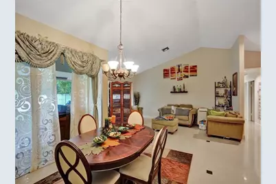 7380 NW 39th St, Lauderhill, FL 33319 - Photo 11