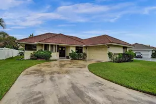 7380 NW 39th St, Lauderhill, FL 33319 - Photo 3