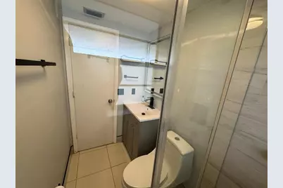 7797  Golf Circle Dr, Unit #304, Margate, FL 33063 - Photo 17