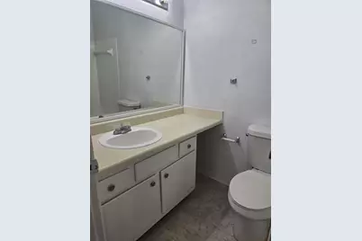 3310  Pinewalk Dr N, Unit #1812, Margate, FL 33063 - Photo 11