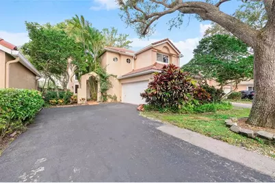 10019 NW 5th Street, Plantation, FL 33324 - Photo 1