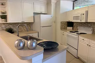 8183 Severn Dr, Boca Raton, FL 33433 - Photo 5