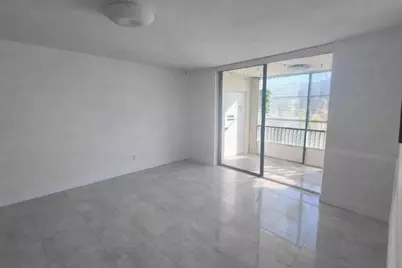 10501 W Broward Blvd, Unit #209, Plantation, FL 33324 - Photo 7