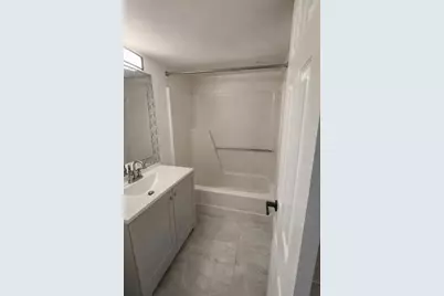 10501 W Broward Blvd, Unit #209, Plantation, FL 33324 - Photo 11