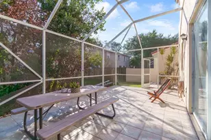 527 NW 87th Ln, Coral Springs, FL 33071 - Photo 5