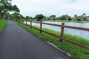 900 Colony Point Cir, Pembroke Pines, FL 33026 - Photo 35