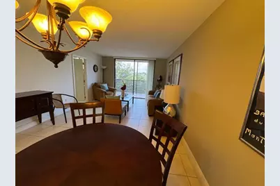 900  Colony Point Cir, Unit #407, Pembroke Pines, FL 33026 - Photo 13