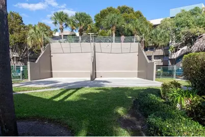 900  Colony Point Cir, Unit #407, Pembroke Pines, FL 33026 - Photo 51
