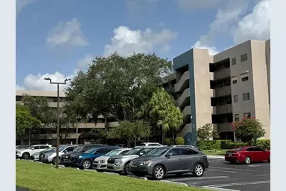 900  Colony Point Cir, Unit #407, Pembroke Pines, FL 33026 - Photo 39