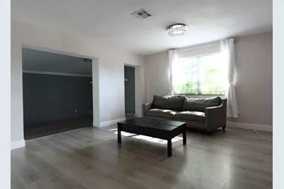 4421 NW 34th Ct, Lauderdale Lakes, FL 33319 - Photo 7