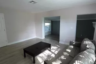 4421 NW 34th Ct, Lauderdale Lakes, FL 33319 - Photo 5