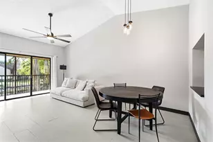 3053 Carambola Cir Unit, Coconut Creek, FL 33066 - Photo 9