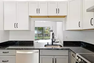 3053 Carambola Cir Unit, Coconut Creek, FL 33066 - Photo 7