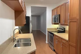 415 SW 13th Ter Unit, Fort Lauderdale, FL 33312 - Photo 5