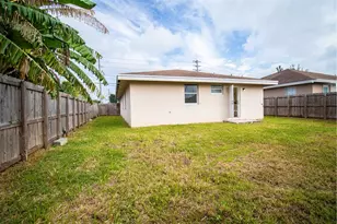 455 NW 14th St, Florida City, FL 33034 - Photo 31