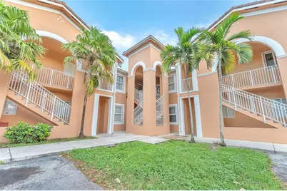 7200-108 NW 177th St, Hialeah, FL 33015 - Photo 1