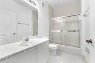 7200-108 NW 177th St, Hialeah, FL 33015 - Photo 11