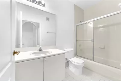 7200-108 NW 177th St, Hialeah, FL 33015 - Photo 15