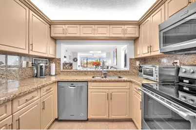 10738 W Clairmont Cir, Unit #206, Fort Lauderdale, FL 33321 - Photo 9