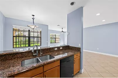 10810 NW 74th Dr, Parkland, FL 33076 - Photo 7