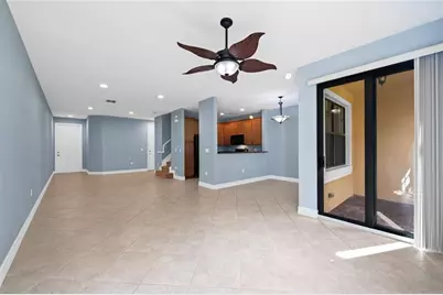 10810 NW 74th Dr, Parkland, FL 33076 - Photo 9