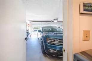 4975 NW 82nd Terrace, Lauderhill, FL 33351 - Photo 9