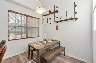 10573 NW 56th Pl, Coral Springs, FL 33076 - Photo 9