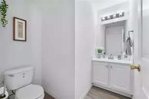 10573 NW 56th Pl, Coral Springs, FL 33076 - Photo 5