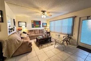 211 Ventnor M, Deerfield Beach, FL 33442 - Photo 3